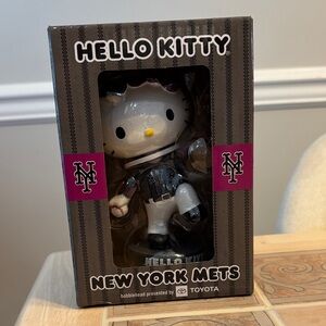 Hello Kitty NY Mets Baseball Bobblehead